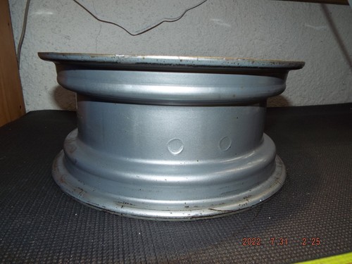HONDA 5518 5013 RT5000 Multi-Purpose Tractor REAR WHEEL 42720-752-631ZA 24X8-14 - Picture 3 of 7