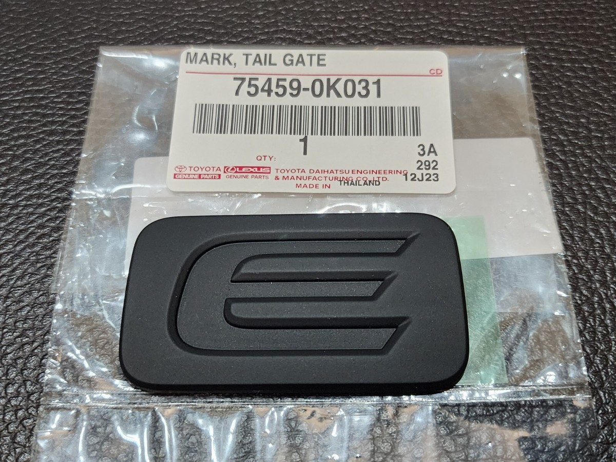 BD Hannover エンブレム Genuine E Emblem Logo 04-16 Toyota Innova HILUX FORTUNER