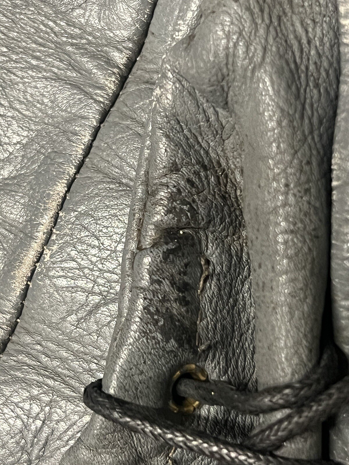 Picture 18 of 24