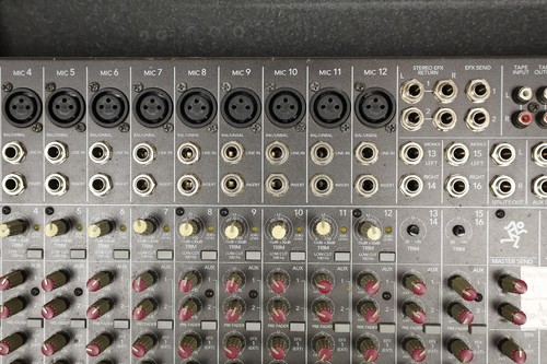 Mackie CFX 16 MIXER 16-Channel Live Sound Mixer Board w/ Case & Power Cord - Picture 5 of 20