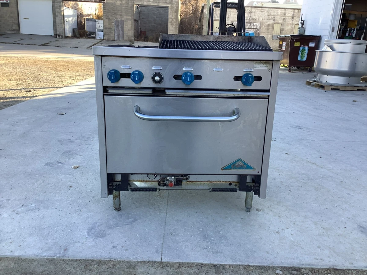 Gas stove with 2024 broiler in oven