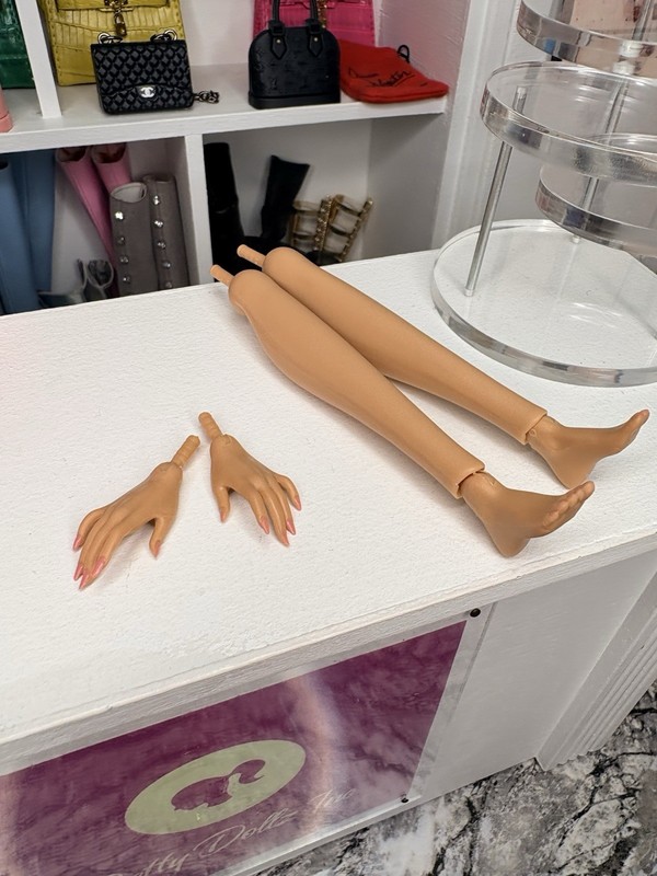 Integrity Toys Peace N Harmony POPPY PARKER Doll Flat Feet Long Nail Hands .