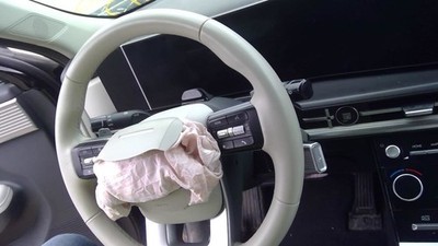 Steering Column US Market Without Rain Sensor Fits 24-25 SANTA FE 5749397