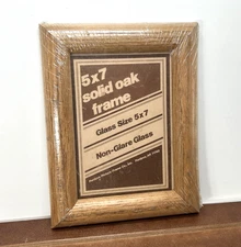 Fordyce Picture Frame Co, Non-Glare Glass 5x7 Vintage Solid Oak Wood Frame