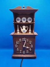 Vintage Spartus Corporation China Cabinet Hutch Electric Clock Wall/Counter Top
