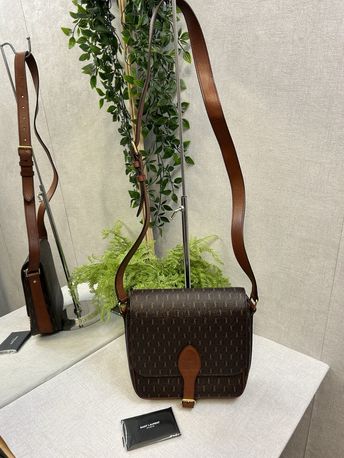 SAINT LAURENT Borsa a tracolla YSL Le monogram marrone chiaro