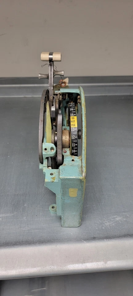 McDonnell Douglas  MD-81/82 McDonnell Douglas - Quadrant - Control Assy Flap - Image 3 of 4