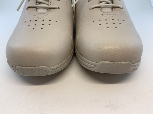 Drew Bone Winter White Tulip Diabetic Lace Up Oxfords, size 7 WIDE $160 - Picture 3 of 11