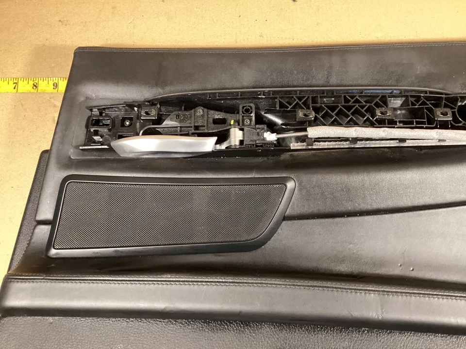 2010 - 2015 BMW 750I Rear Right Passenger Side Door Trim Panel 00014061022 OEM . - Изображение 4 из 4