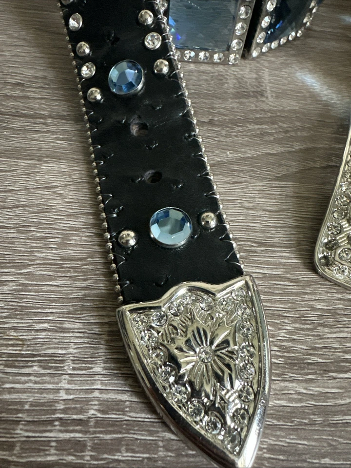 Cinturón occidental ATLAS para mujer de cuero negro cuadrado azul y estrás transparente talla M Foto 2 de 4