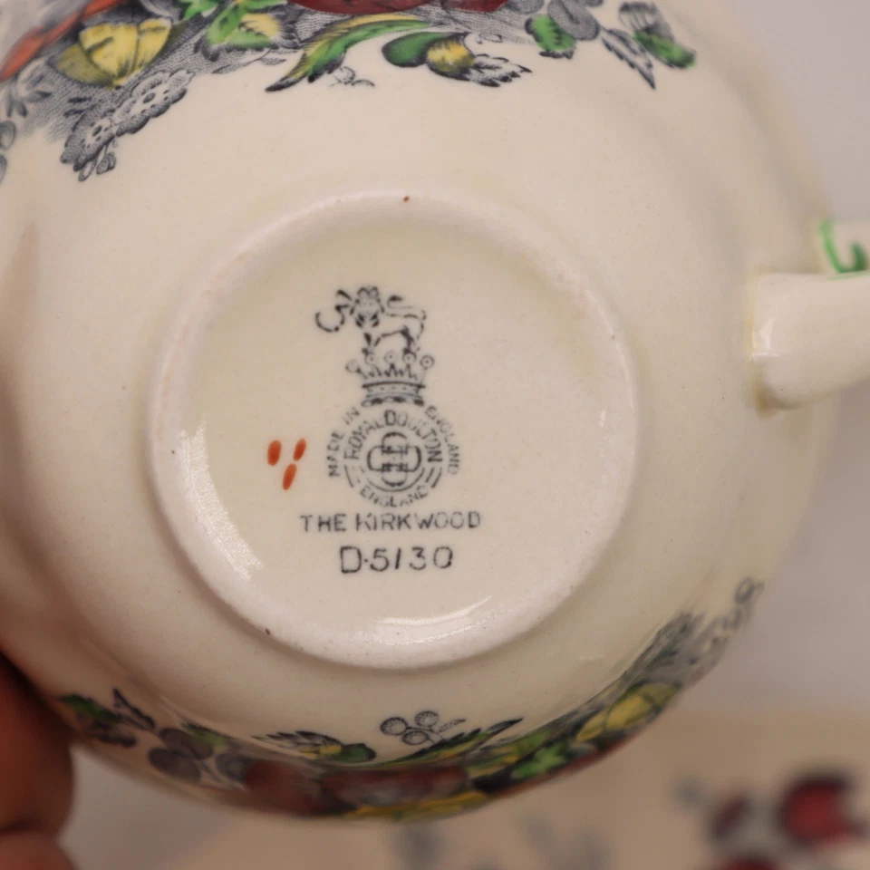 Taza de té multicolor Royal Doulton The Kirkwood D5130 vintage Inglaterra años 50 Foto 4 de 4