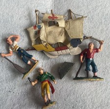 Hard Plastic Pirate Set Of 4 Toy Soldiers Pirates And Ship