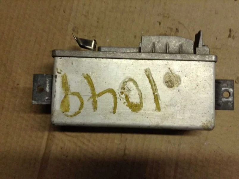 CHASIS ECM ABS ANTIBLOQUEO FRENO ORDENADOR SE ADAPTA 87-93 BMW 325i Foto 2 de 3
