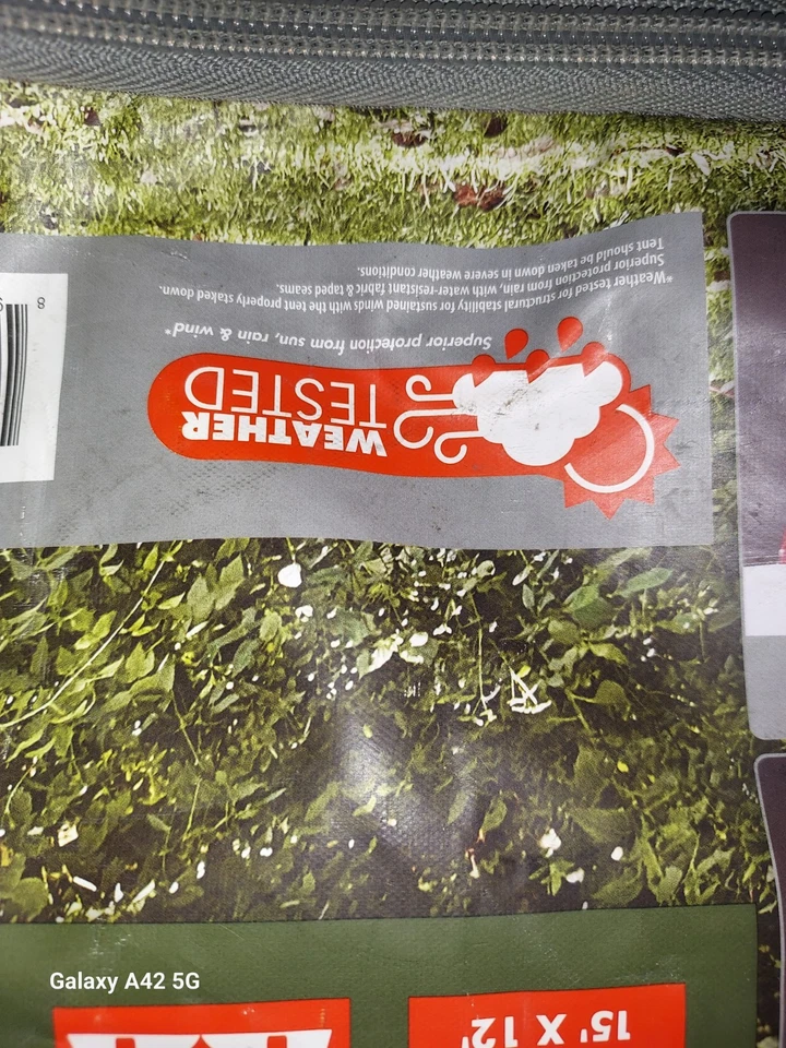 Tienda de campaña Ozark Trail para 12 personas, con sala de pantalla convertible Foto 3 de 4