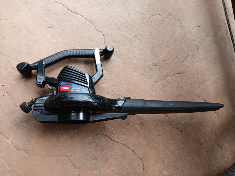 Toro corded electric leaf blower