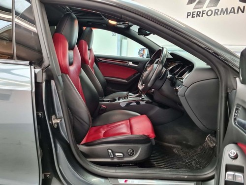 Audi S5 Black edition 3.0l supercharged V6 2015 - Picture 7 of 11