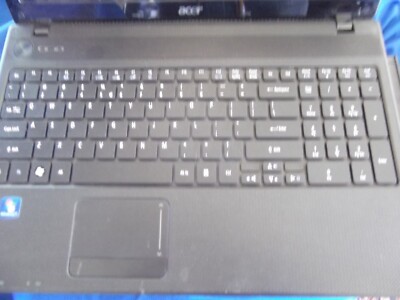 Acer Aspire 5253 BZ692 MDL P5WE6 /AMD Dual-Core C-50 1GHz/275GHz