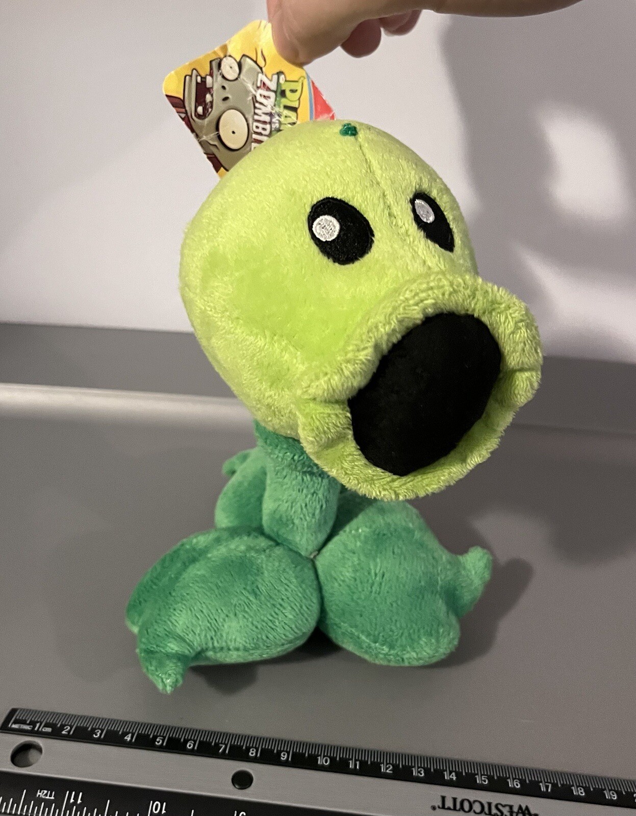 Plants vs Zombies PvZ Plush LINXIN PEASHOOTER Original 2011 RARE