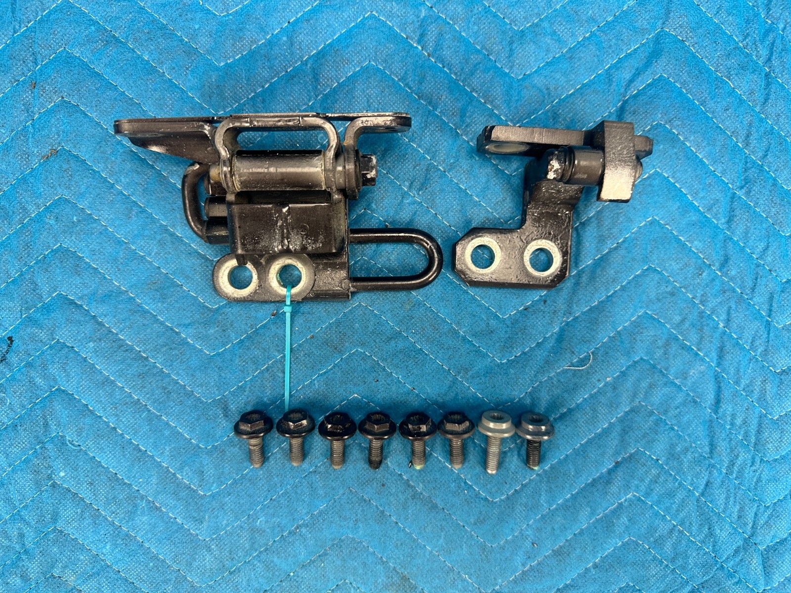 Bentley Cont Flying Spur Front Passenger Door Upper & Lower Hinges 2006-2012 OEM