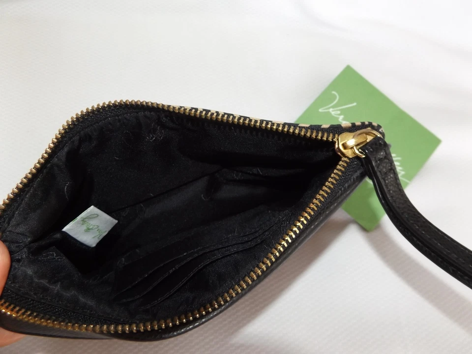 VERA BRADLEY Muñequera Delgada Cebra con Borde de Cuero Negro - Cremallera y Solapa Área Nuevo sin Etiquetas Foto 3 de 4