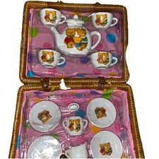 Vintage Child Miniature Ceramic Tea Set in WickerPicnicBasketTeddybears Lightwt