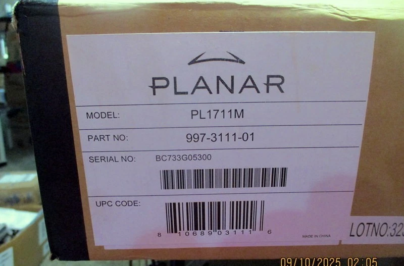 NEW Planar 17in Color Flat Screen Monitor LCD 100-240V PL1711M - Image 2 of 4