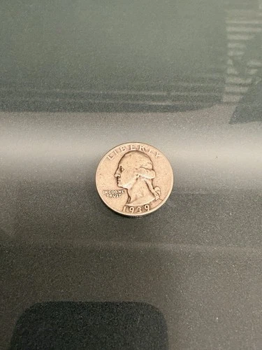 1939 Philadelphia Mint Washington Quarter 90% Silver Good+ Condition