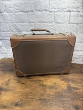 Vintage Cassette Carrying Case Briefcase Suitcase Holds 30 Tape W/ Lock & Key