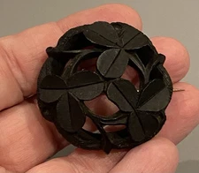 Beautiful Antique Irish Bog  Shamrock 1.5” Brooch 7.75g