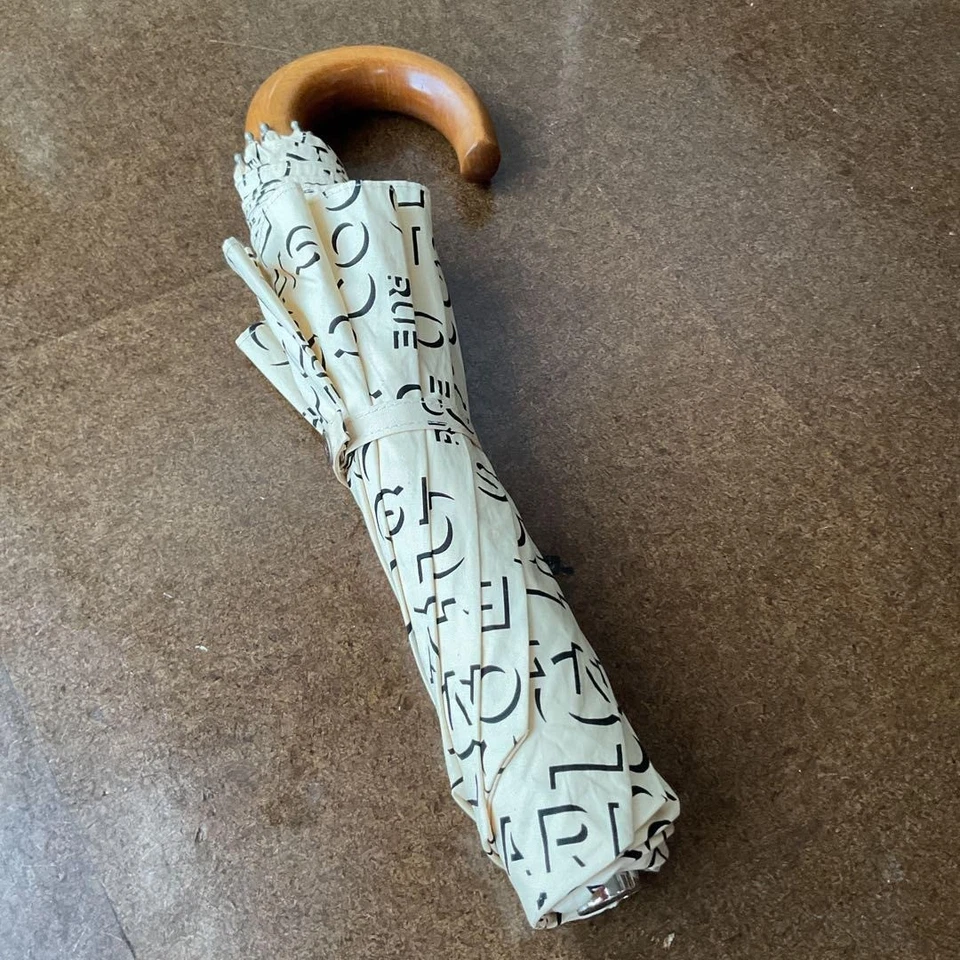 Chanel Parasol Paraguas Beige Logo Patrón Plegable Beige USADO Auténtico #S2562 Foto 2 de 4