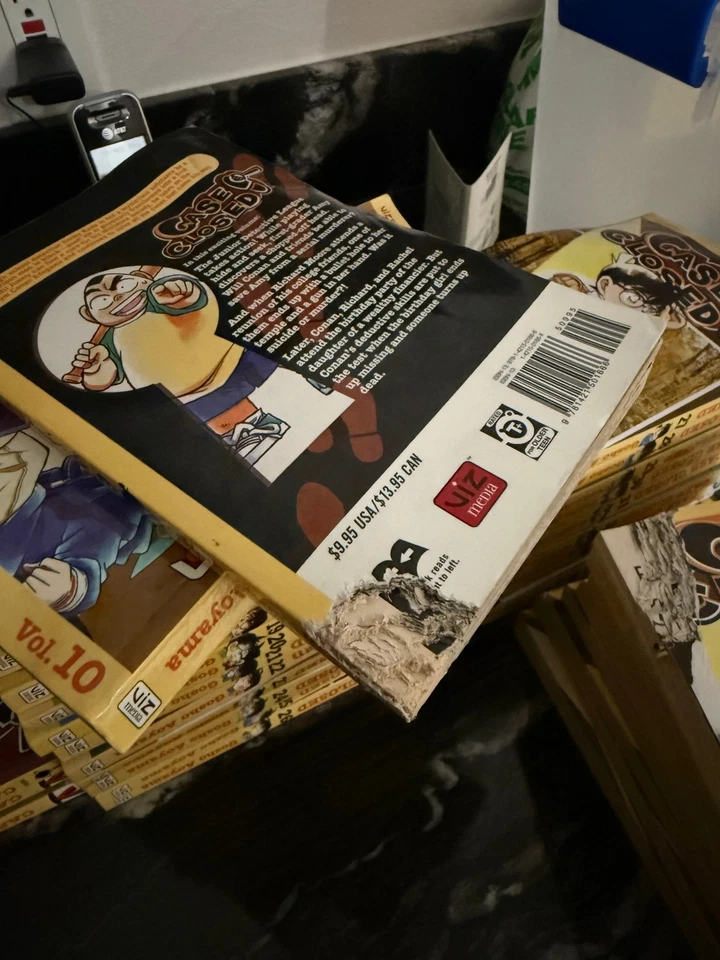 Case Closed Manga Vol. 1 thru 35 by Gosho Aoyama ViZ Media English (SEE PICS) - Image 3 of 4