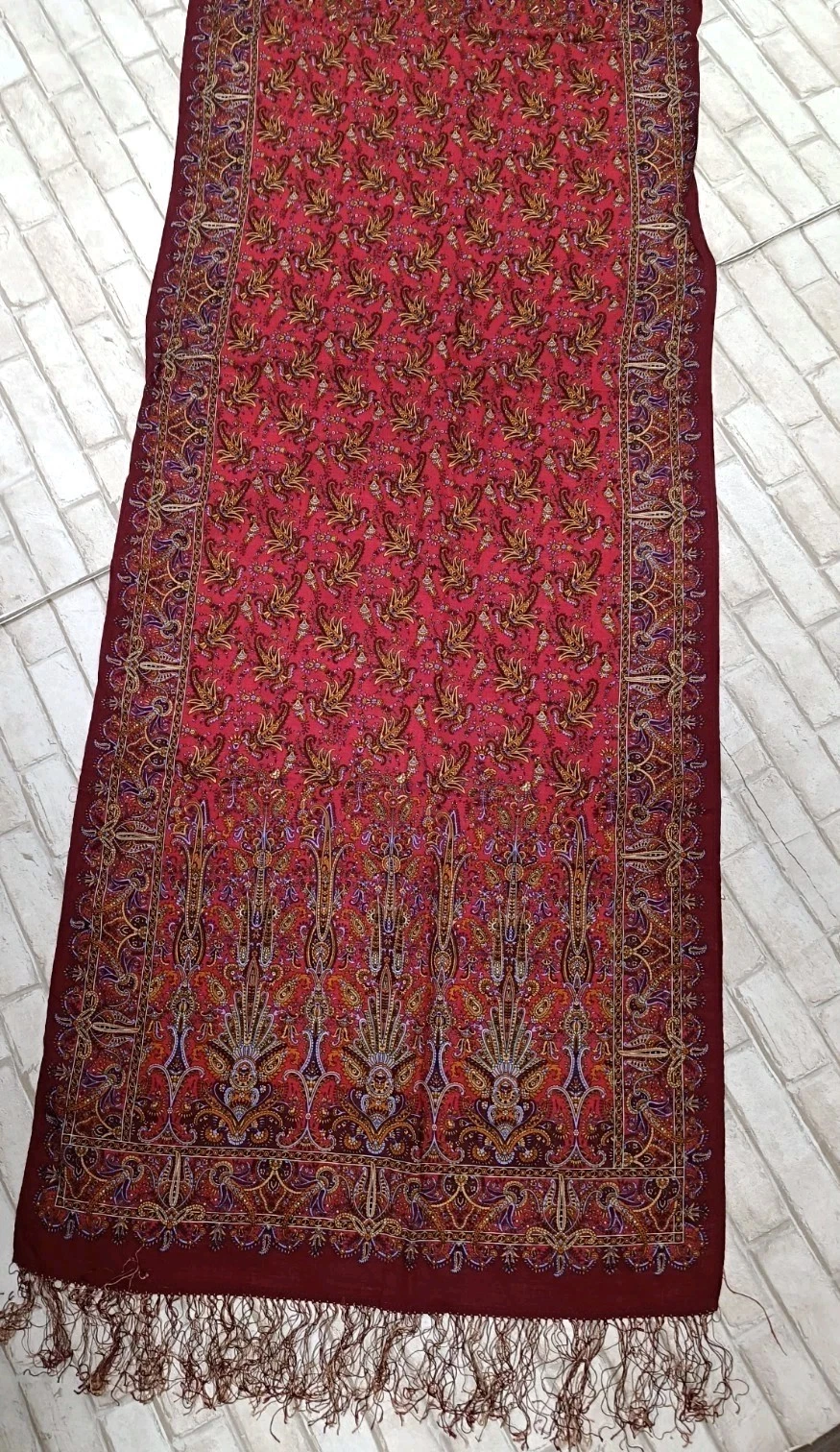 Pavlovo Posad Russian Wool stole, "Seduction", 70x200 cm