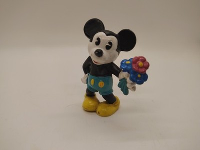 DISNEY 1986 2.5'' MICKEY MOUSE GIVING FLOWERS PVC FIGURE BULLYLAND HAND PAINTED