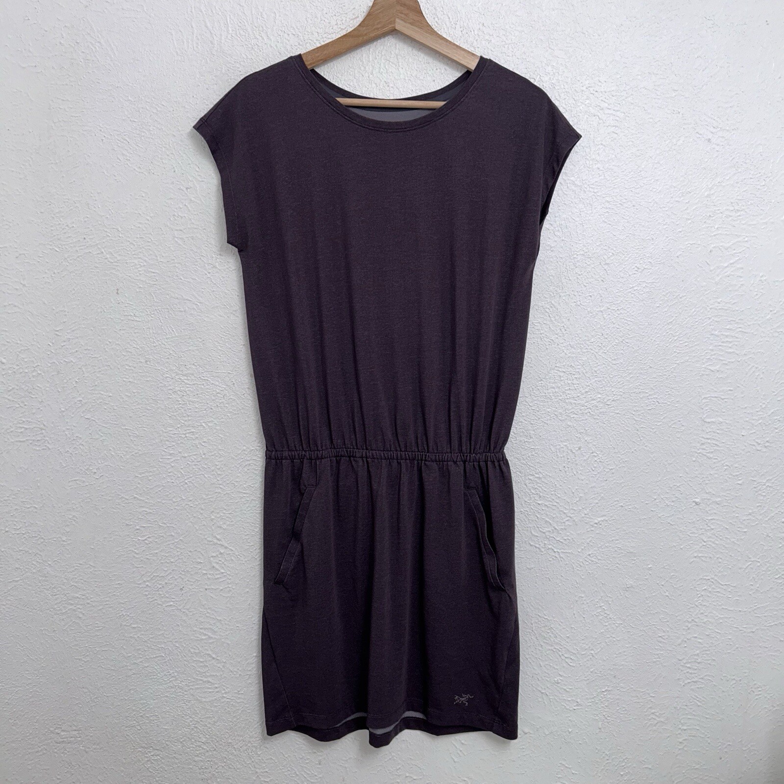 Abito a maniche corte Arc'teryx Ardena viola esosfera Arcteryx donna XS TP