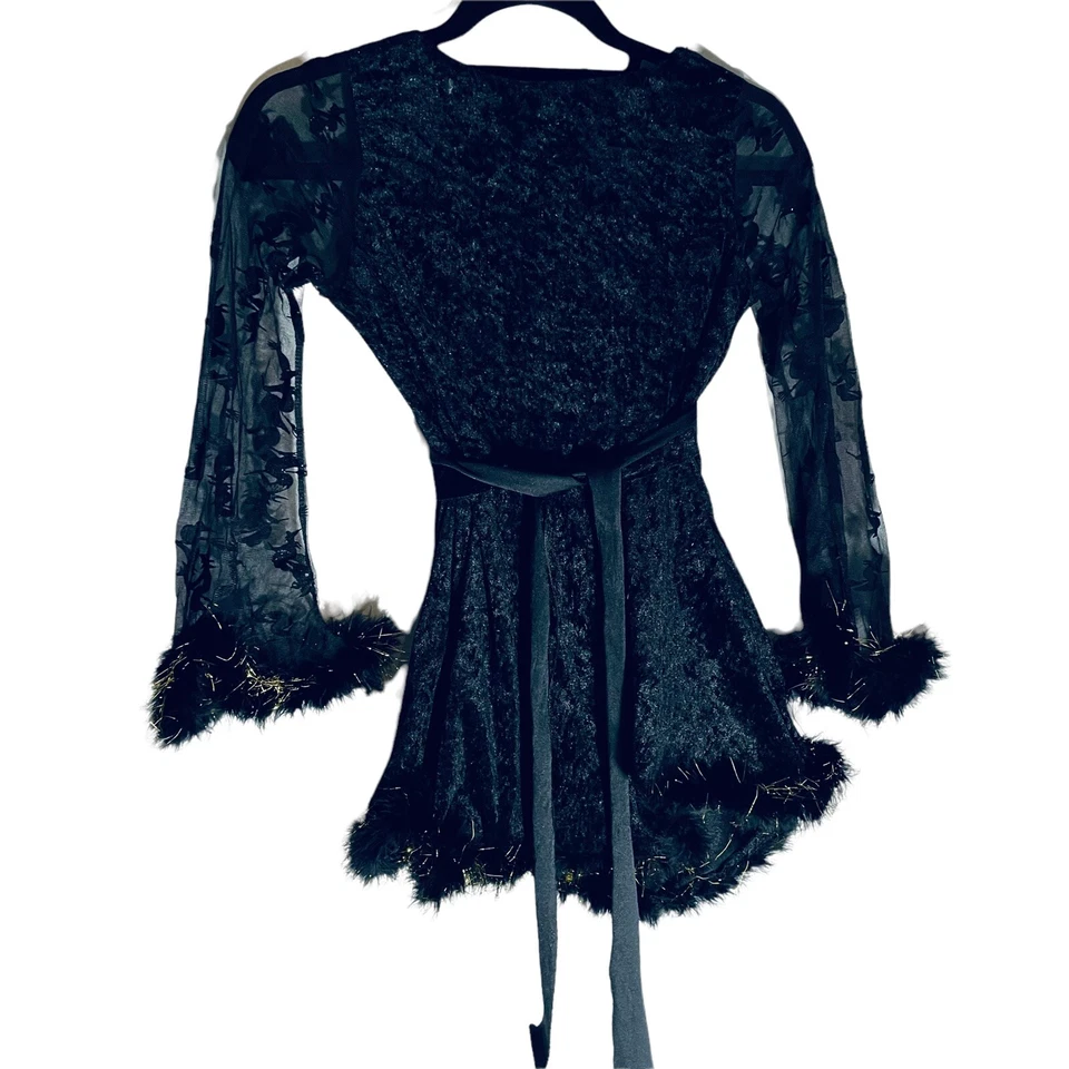 Vestido de Bruja Niñas Niño Talla Mediana Negro Disfraz de Halloween Borde de Plumas Foto 2 de 4