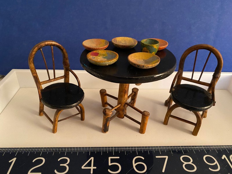 Mid-Late 19th C. DOLL HOUSE/DOLL FURNITURE+ Rare early TREENWARE PLATES/BOWLS