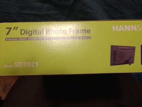 NIB HANNSPREE XV-S 7" DIGITAL PHOTO FRAME, MULTI-CARD FORMAT, BRAND NEW - Picture 2 of 5