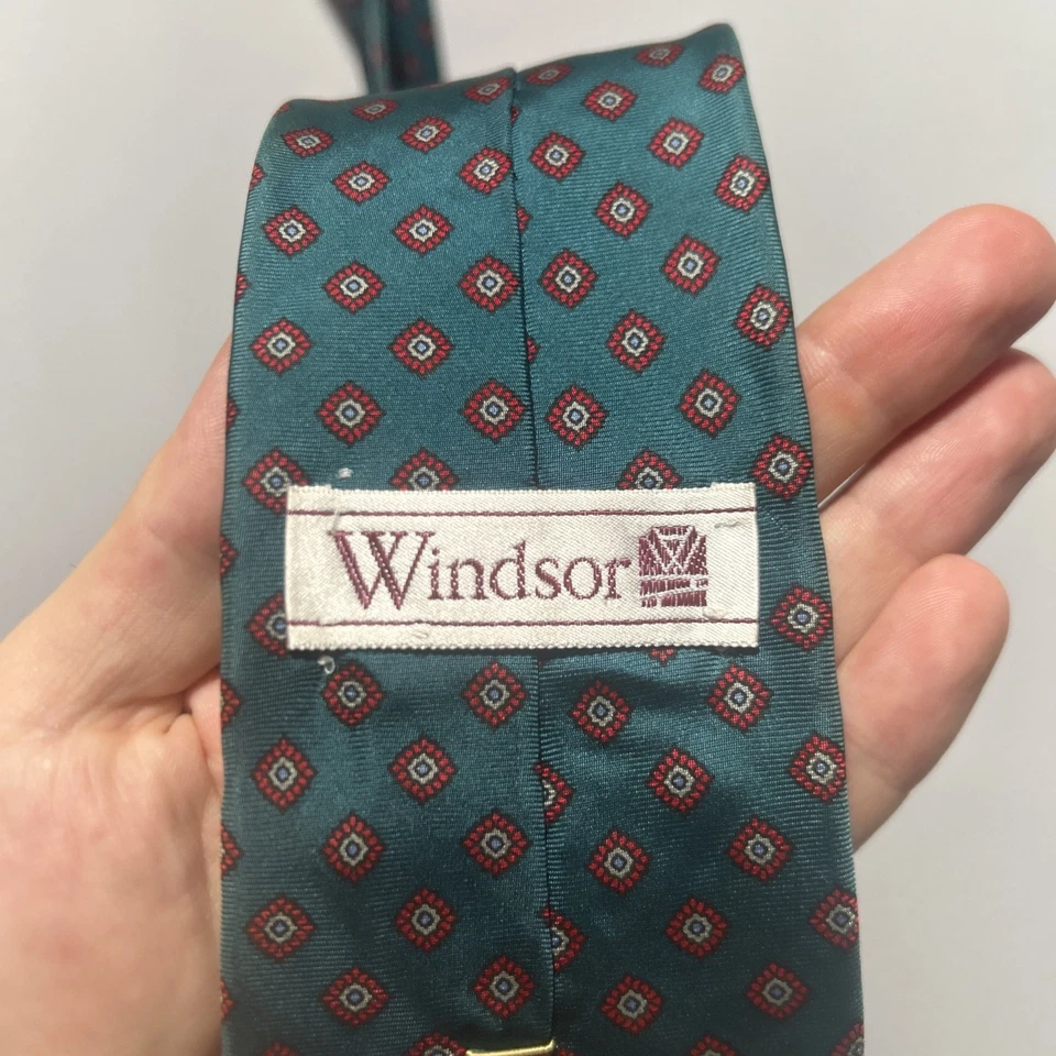 Vintage EUC Windsor Silk Medallions Theme Tie Necktie Hand-Made Green-Blue Sea - Image 2 of 4