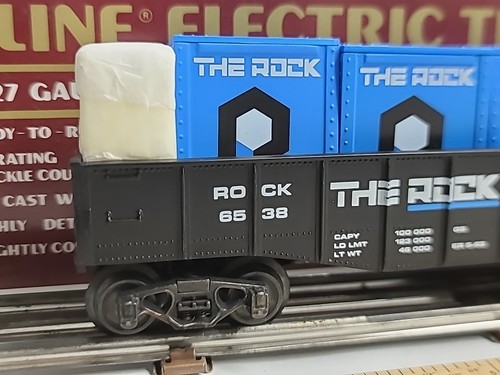 NIB K-Line O Gauge K-6538 The Rock Gondola w/ Removable Crate Load - Picture 3 of 13