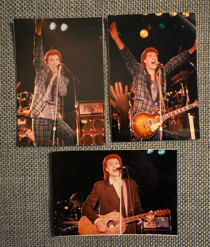 Original/Rare Live Photos of Ray Davies of the The Kinks in concert 9/22/85