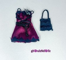 Bratz Doll Cloe Step Out Clothes Top Accessory Replacement 2005 Mga. Bratz Doll Cloe Step Out Clothes Top Accessory Replacement 2005 Mga.