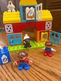 LEGO Duplo 10617 My First Farm Barn Set w/ Cow Sheep Chicken 2 Kids Figures
