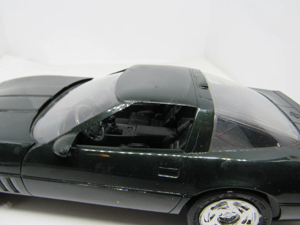 AMT ERTL CHEVY 90 1990 1/24 CHEVROLET CORVETTE ZR-1 PROMO CAR POLO GREEN #6934 - Image 2 of 4