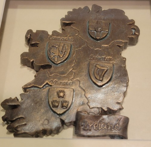 Provinces of Ireland- Bronze Wall Plaque Framed Shadow Box Celtic Decor EUC - Picture 2 of 13