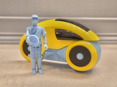 Disney Parks Super 7 ReAction Figure Tron Flynn And Yellow Lightcycle 2023