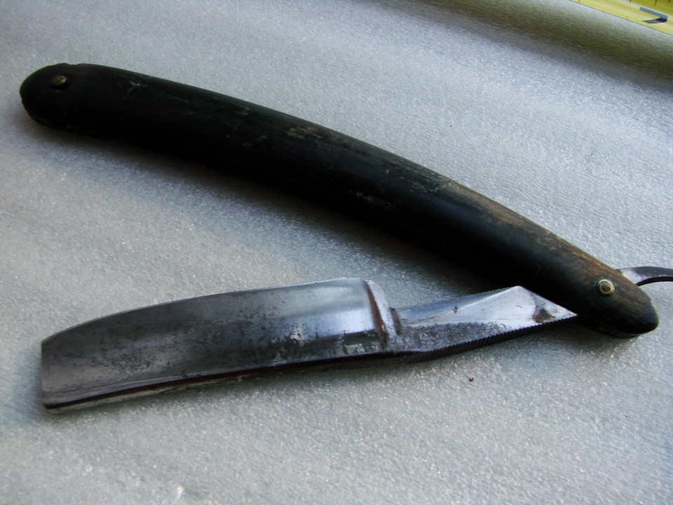 Antique straight razor,