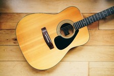 1970s Yamaha FG-180J – Made in Japan | Black Label | Bone Pins & Saddle