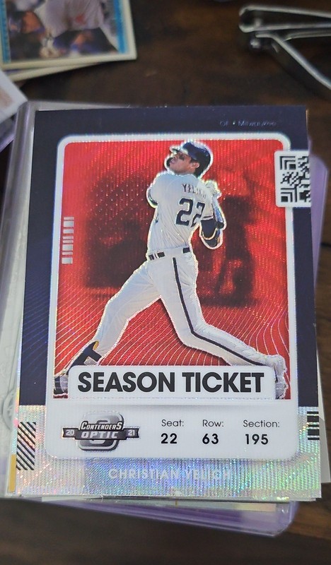 2021 Panini Contenders - Season Ticket Christian Yelich #9 Optic Red Wave Prizm