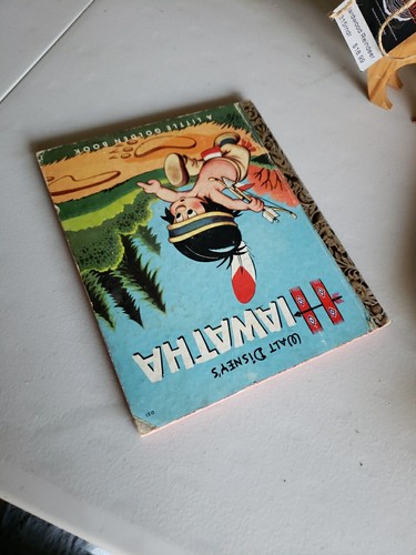 Walt Disney's HIAWATHA ~ vintage children's 1st "A" ed. Little Golden Book - Picture 2 of 5