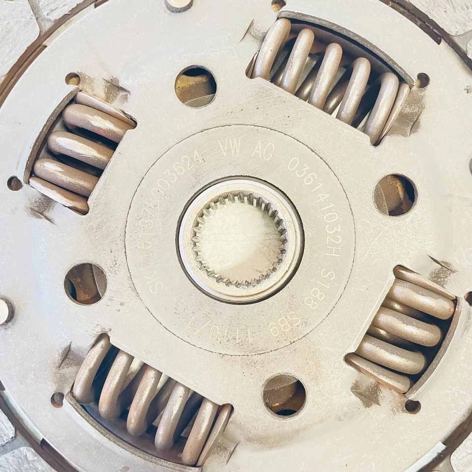 VW Touran Kupplungssatz 036141032H 163082000879 - Image 4 of 4